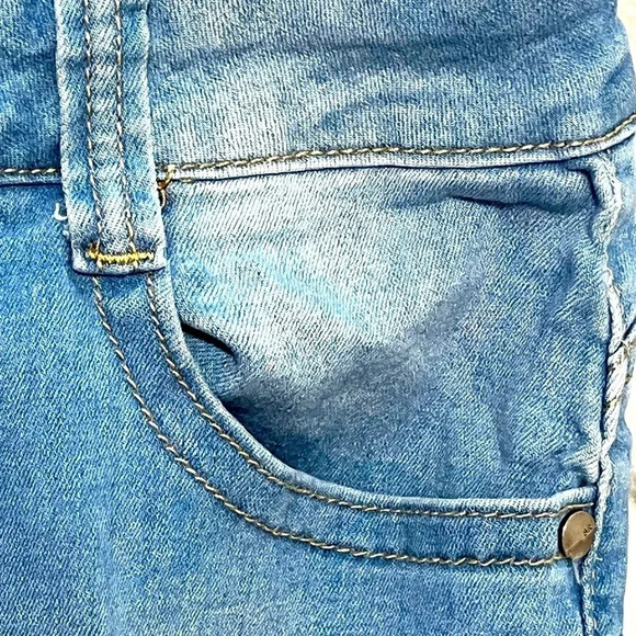 Blue Republic Womens Distressed Skinny Blue Jeans Size 17 RN 143247 - Picture 6 of 17